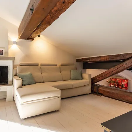 Dero' Apartmán