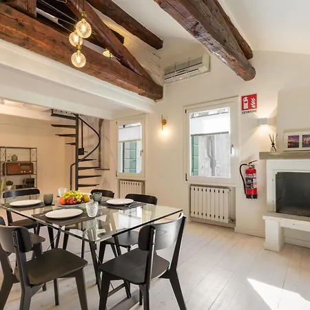 Dero' Apartmán